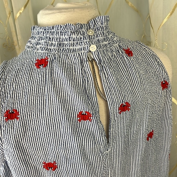 NWT Crown & Ivy Sleeveless Blouse - Picture 4 of 6